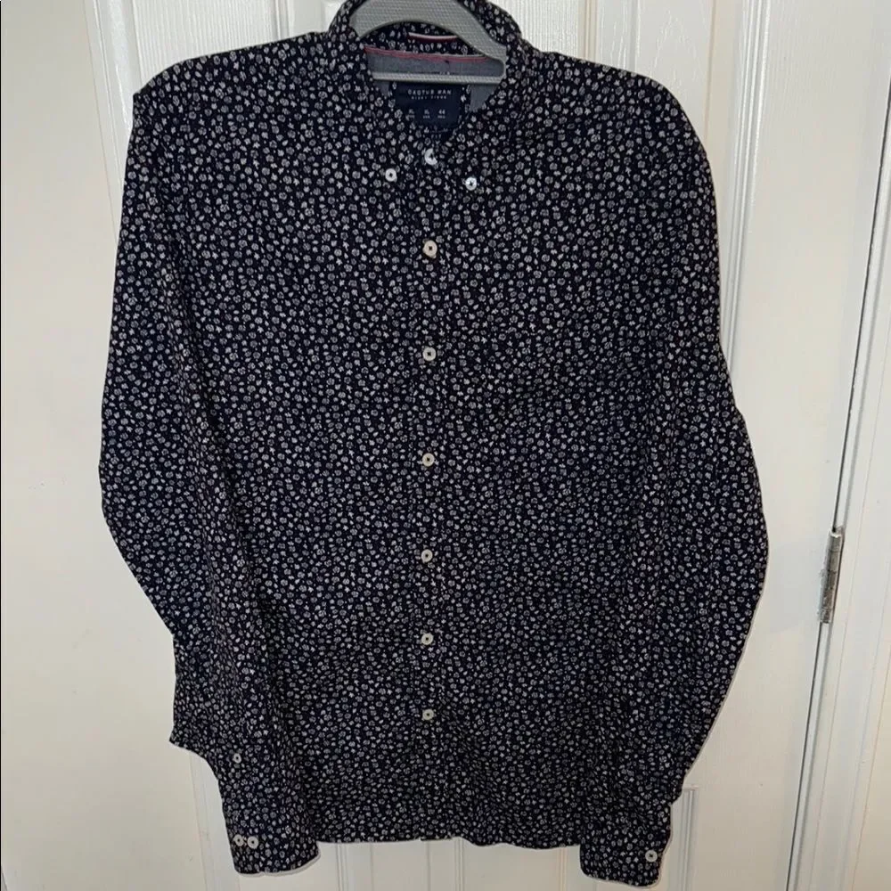 Tommy Hilfiger Blue and White Casual Button Down Shirt